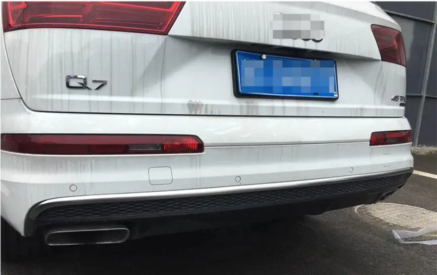 

Stainless Rear Matt Bumper Protector Strip light Lower decoration cover Trim 1pcs For Audi Q7 4M 2016 2017