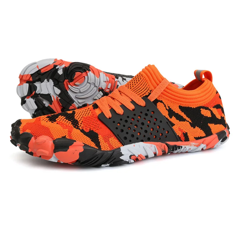 Hot Sale Men Aqua Shoes Summer Breathable Non Slip Five Toe Shoes High Quality Indoor Yoga Unisex Couple Footwear - Цвет: Бордовый
