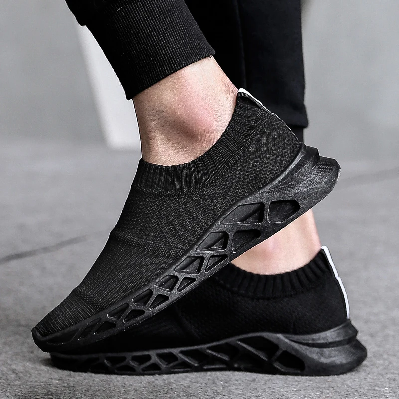 Мужская обувь; летние кроссовки Flyknit; дышащая повседневная обувь; лоферы на плоской подошве; мужские теннисные легкие удобные Прогулочные кроссовки