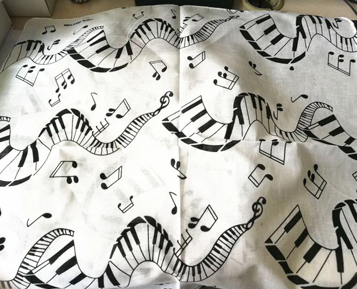 Повязка на голову с рисунком музыкальной клавиатуры повязка принтом в стиле