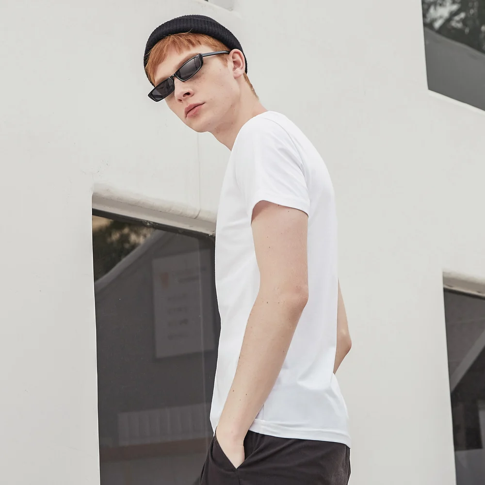 Мужская футболка METERSBONWE однотонная летняя хлопковая с геометрическим принтом