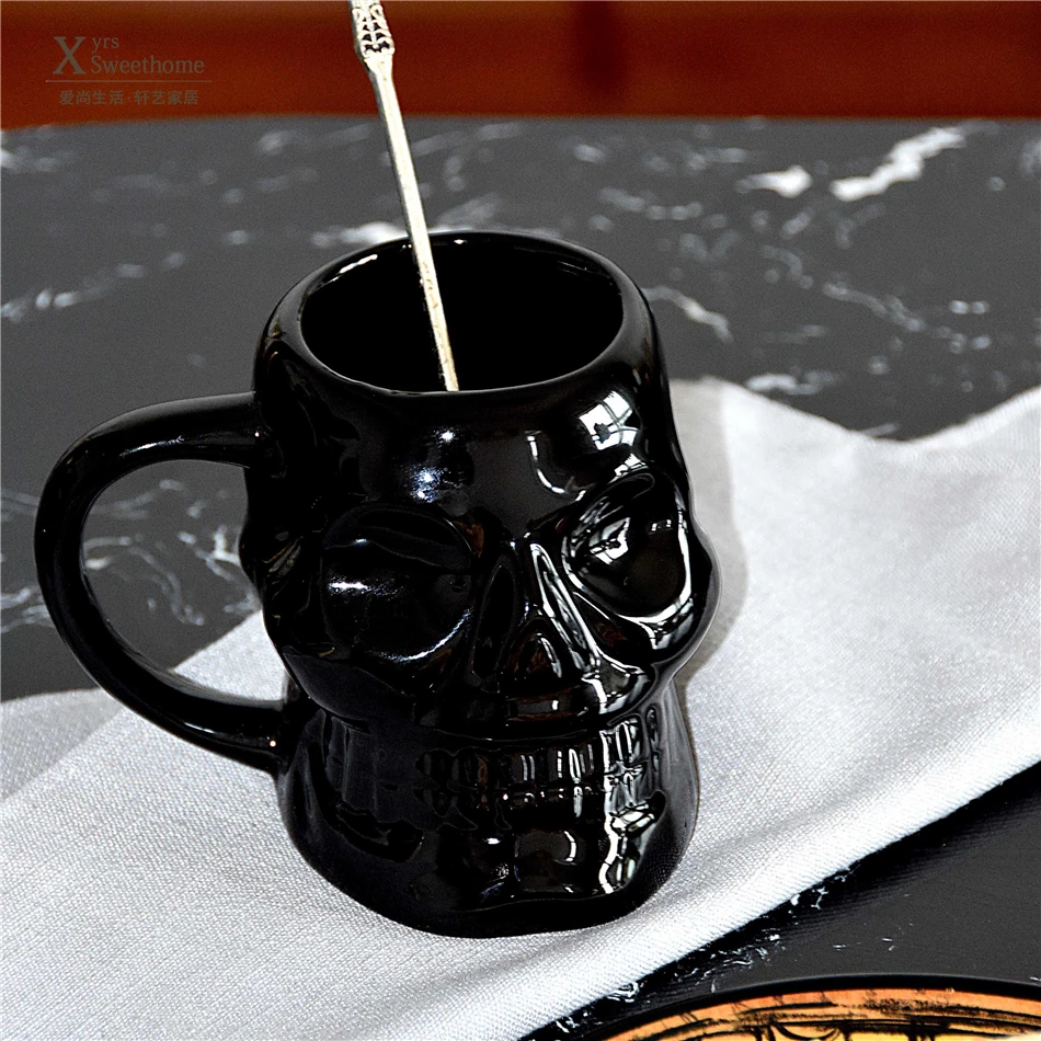 Halloween skull mug black personality beer glass cup punk wind mug terrify themes