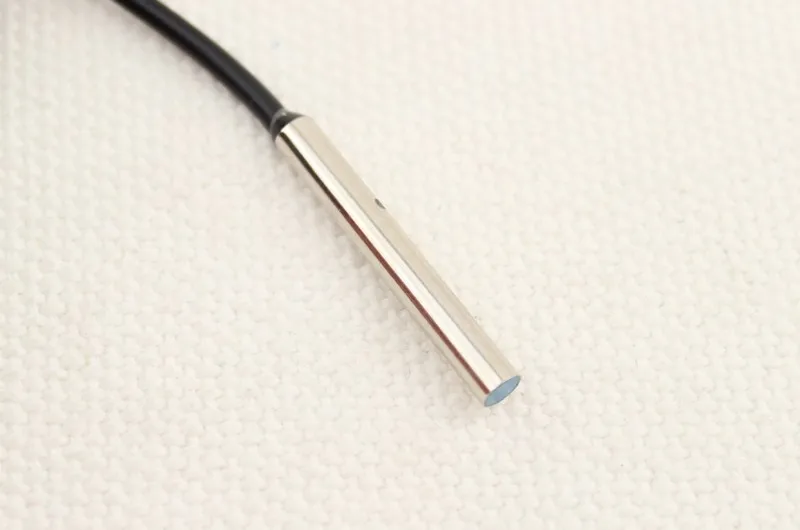 

Free Shipping LJ4A3-1-Z/BX Mini Indutance proximity switch 4*30MM DC12-24V 2 wire normally open 2M length