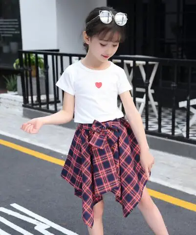 skirt 2 pcs A Комплекты летней одежды для девочек новая детская одежда костюм с короткими рукавами и надписью Футболка+ красная клетчатая юбка Штаны из 2 предметов спортивные костюмы для девочек - Цвет: skirt 2 pcs A
