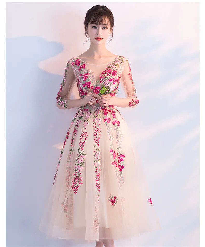 Женское вечернее платье цвета шампанского красное элегантное длиной до колена с