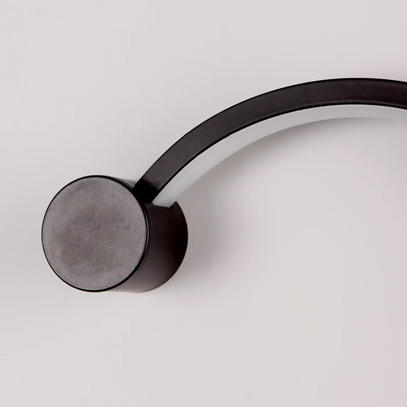 Простые креативные Настенные светильники белого или черного цвета для украшения