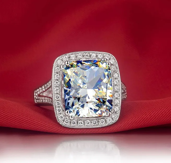 Удивительное кольцо 8Ct сказочное синтетическое большое с бриллиантом для
