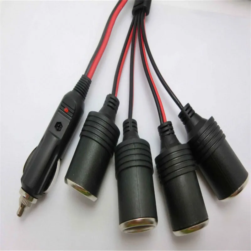 4-гнездовой адаптер питания прикуривателя с коротким шнуром-тройное