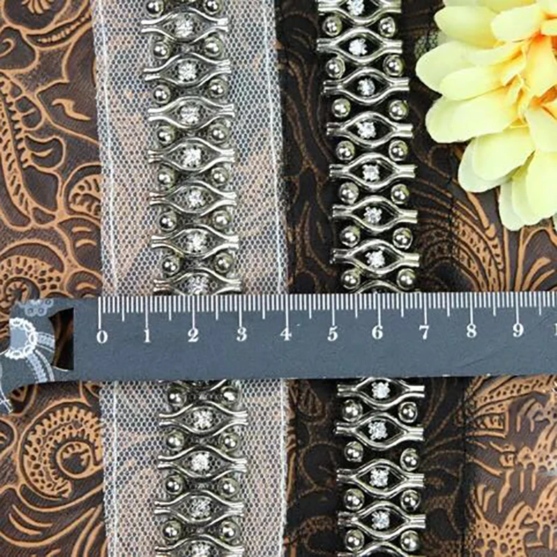 Черно-белые аксессуары для одежды в конце серебра ошейник из бисера и кружева