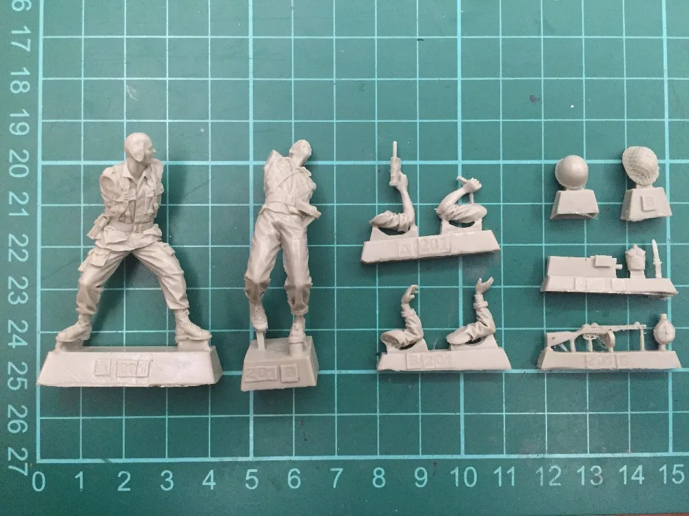 Неокрашенная каучуковая фигурка в масштабе 1/35 Вьетнамская война Huguette Agony WAN Bien Phu |