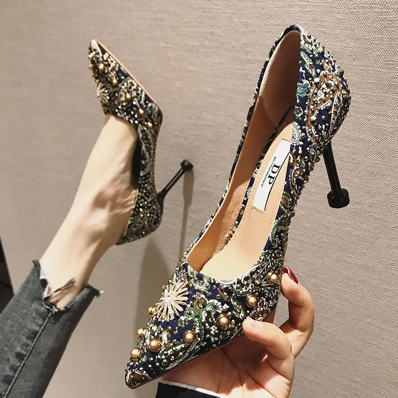 

2019 Spring New Women's Shoes High Heels Retro Sexy Nightclub Was Thin High-heeled Embroidery Flower Shoes