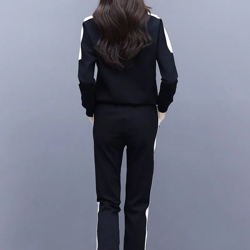 Женский осенний костюм для бега на открытом воздухе белая черная свободная
