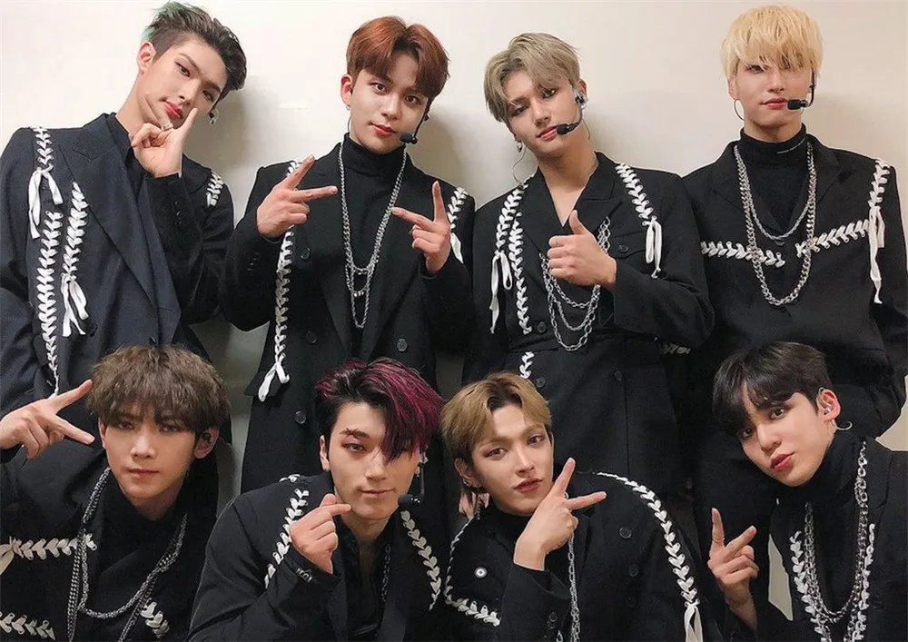 Розовый Ateez музыкальная группа плакаты настенные принты глянцевая бумага украшения спальни дома искусство бренд - Цвет: Розовый
