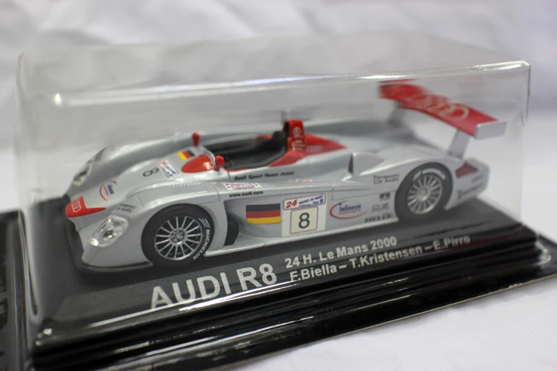 

New Specials Die Cast Metal 1/43 Le Mans 24-hour Endurance Racing R8 Boutique Tabletop Display Collection Toys For Children