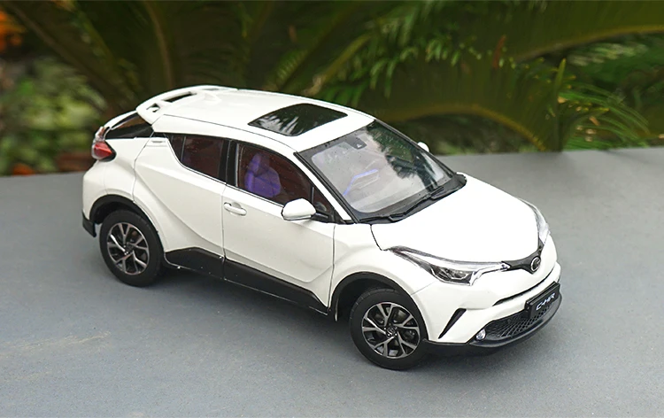 6 цветов 1:18 TOYOTA C-HR модель из цинкового сплава, высококачественная металлическая коллекция и Подарочная модель автомобиля украшения