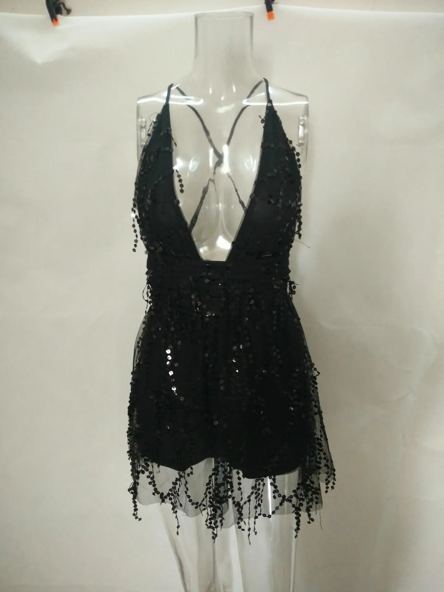 Женское платье с кисточками Heydress Черное и Золотое мини открытой спиной