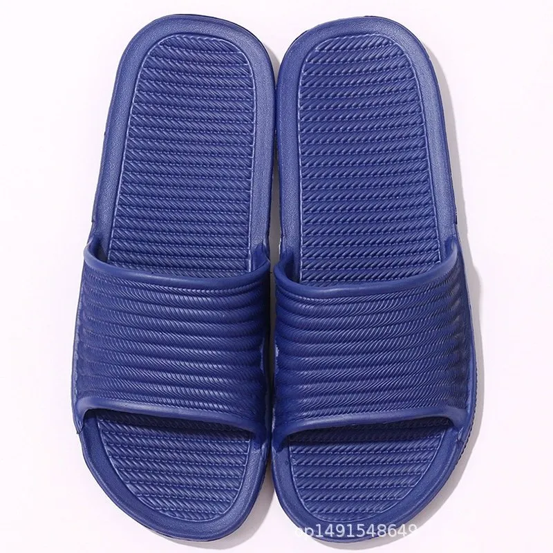 Navy blue Домашние тапочки; сезон лето; нескользящие домашние тапочки; домашние тапочки в полоску на плоской подошве для ванной; женские сандалии - Цвет: Navy blue