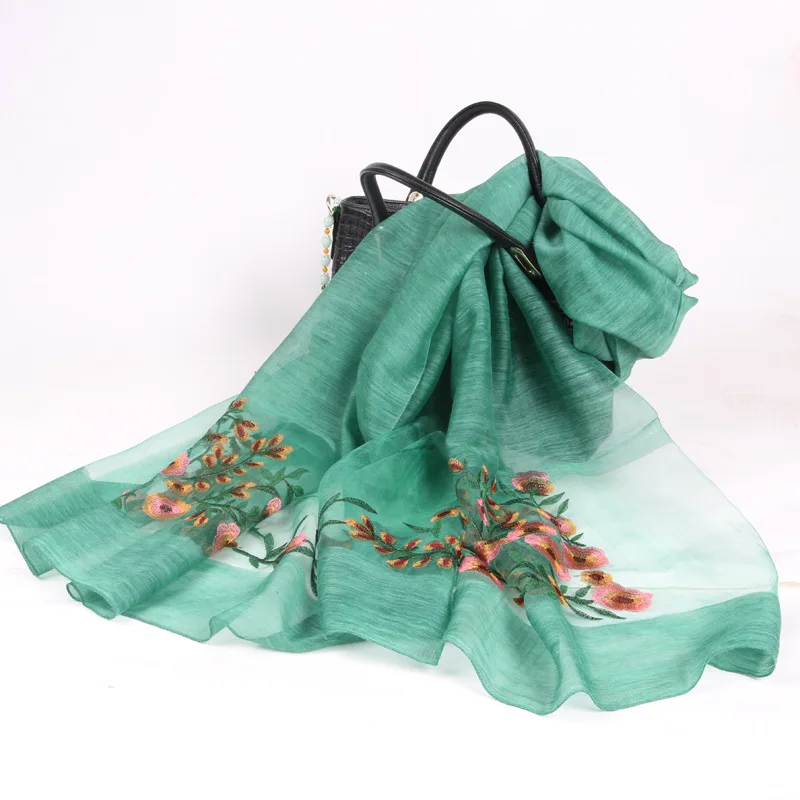 2019 spring and summer women's new silk wool scarf embroidered gradient sunscreen shawl scarves | Аксессуары для одежды