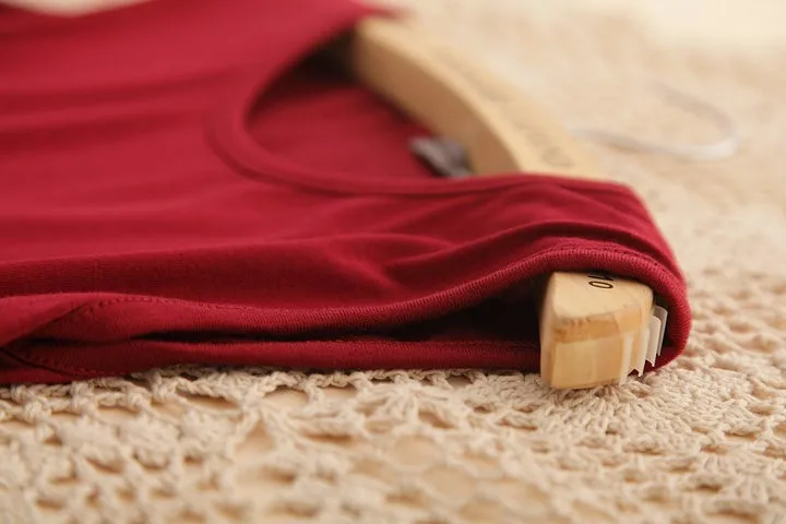 Женское плиссированное платье без рукавов с драпировкой высокой талией черного