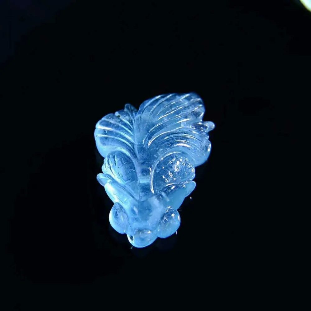 

Top Natural Blue Aquamarine Pendant 20mm Woman Man Fish Carved Gemstone Hot Fashion Clear Beads Healing Stone AAAAAA