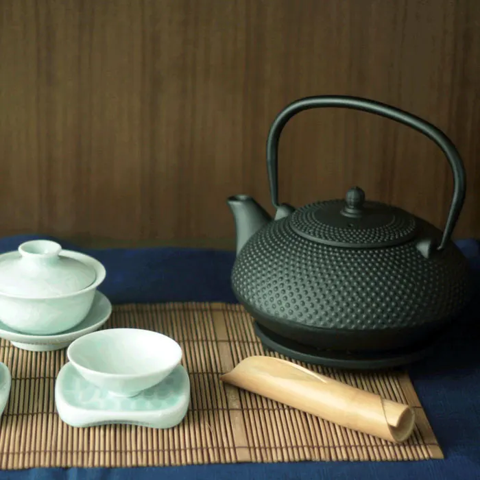 Китайский чайник кунг-фу черный чугунный из чугуна для воды посуда 1 2 л украшение