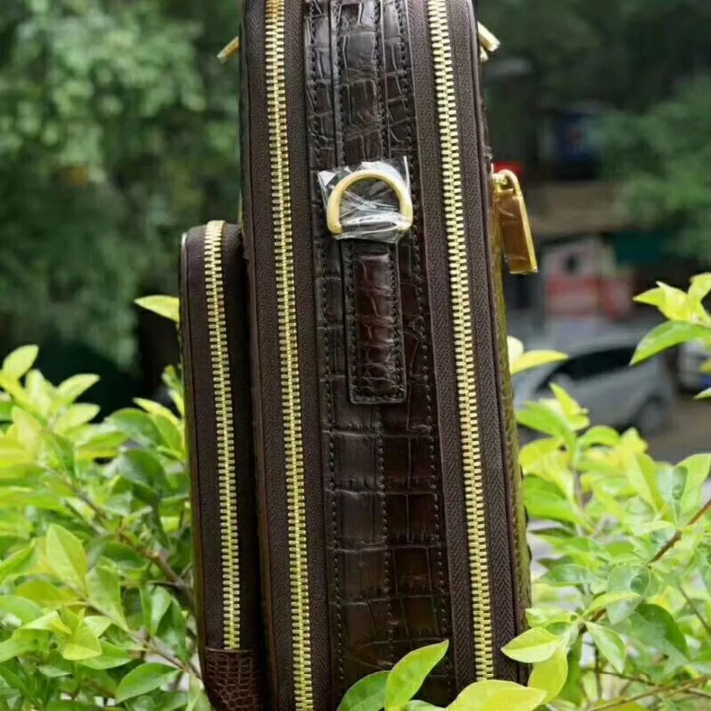 Рисунок 6 - Мужская сумка через плечо из 100%