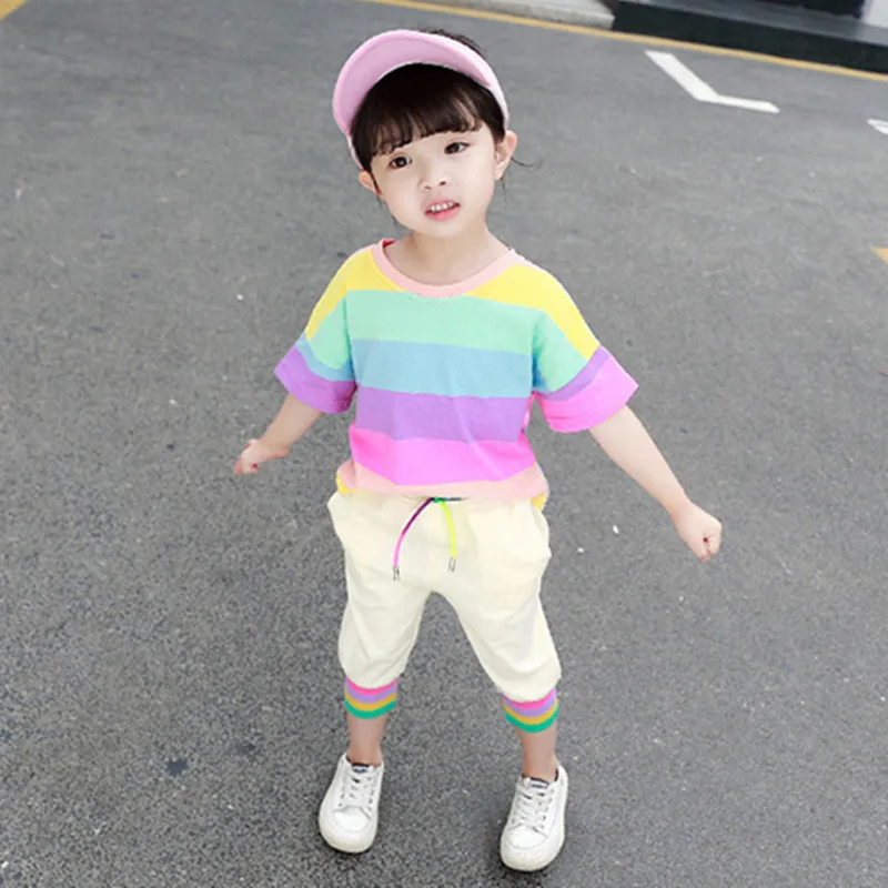 Комплект из футболки с коротким рукавом и брюк на возраст 2-7 лет | Детская одежда