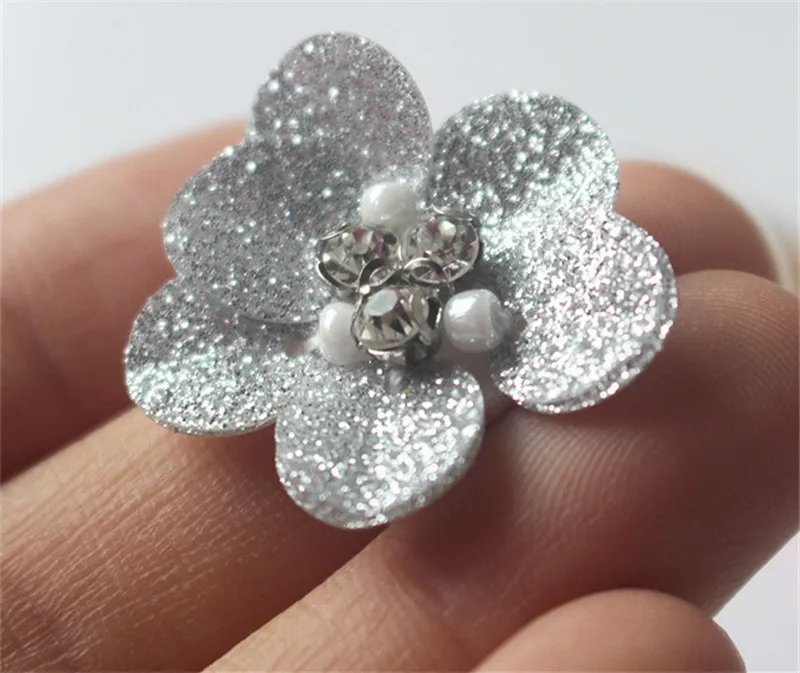 2.5cm silver AHYONNIEX 10 шт. Пришивные 2,5 см Цветочные нашивки Стразы с бусинами аппликация Бисероплетение Блестки аппликация Одежда, обувь, сумки DIY - Цвет: 2.5cm silver