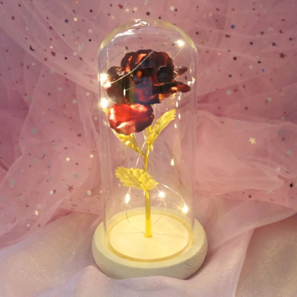 Позолоченные Красные розы со светодиодной гирляндой Красавица и чудовище в