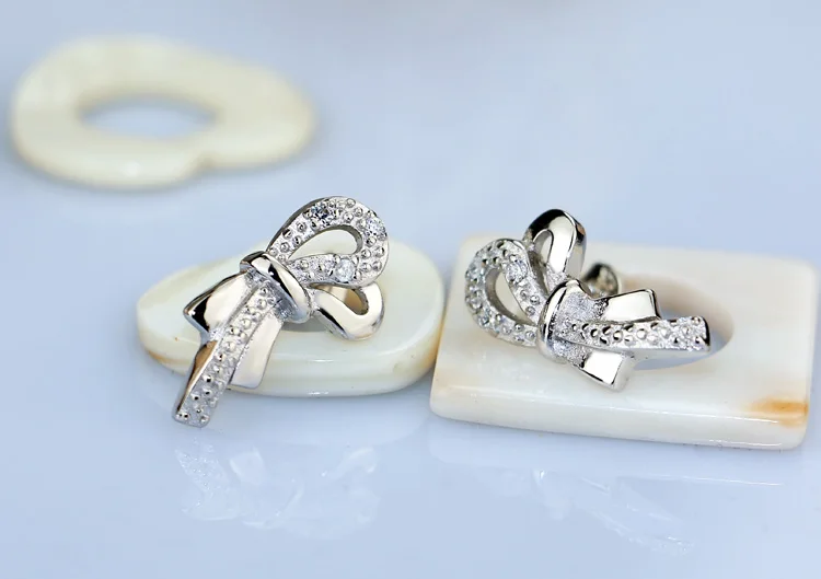 Рождественские подарки. Милые серьги из стерлингового серебра с бантом для