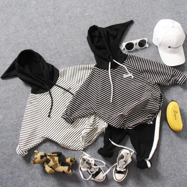 Только свитер 1 шт. искусственная кожа Новые свитера в полоску для мальчиков