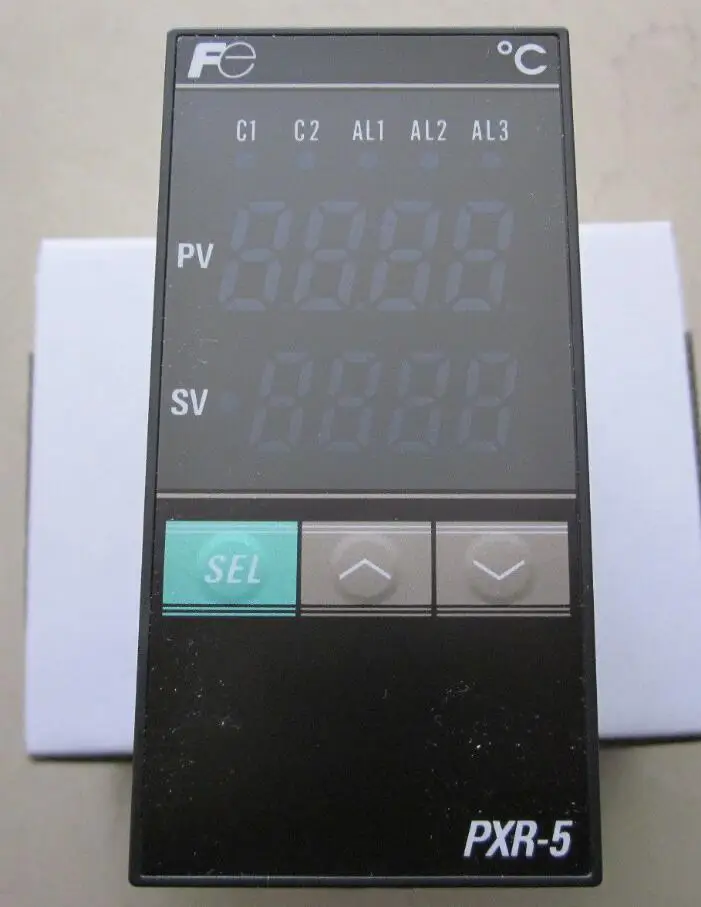 

Temperature controller PXR5-TAA1-8W000-C NEW IN BOX ,3 months waranty , fastly shipping