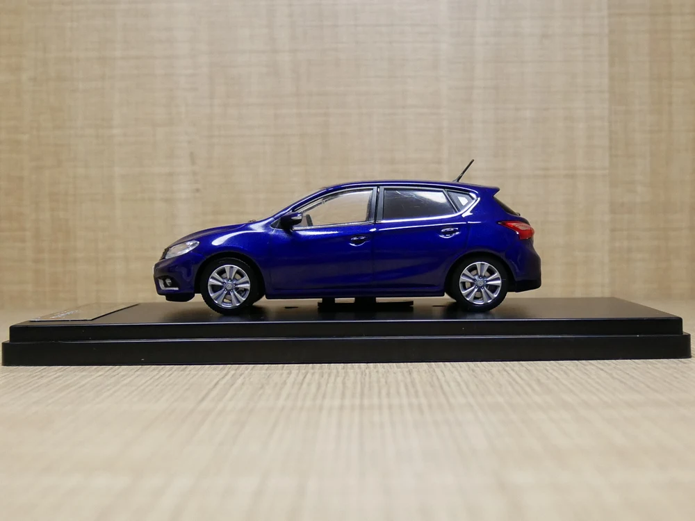 Премиум X 1:43 Nissan PULSAR литая модель автомобиля