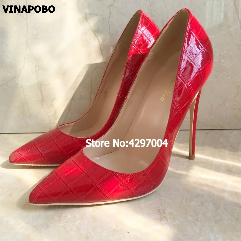 Соблазнительные кожаные туфли красного цвета с принтом в виде змеи женские