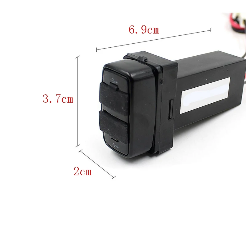 Автомобильное зарядное устройство Msanzeo 5 в 2 1 А USB интерфейс аудиовход разъем для