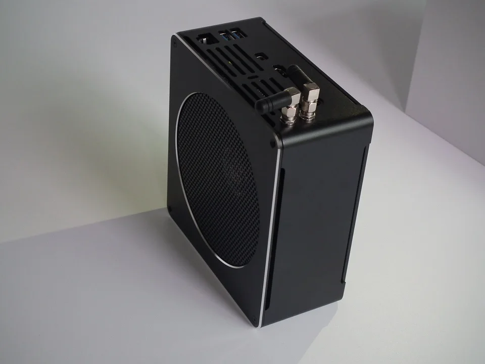 Причастником B18 NUC Intel Core i5 8300H мини-ПК 4K Ultra HD 3D Blu Ray мини-ПК Windows 10 Pro 2* DDR4 AC Wifi настольный компьютер