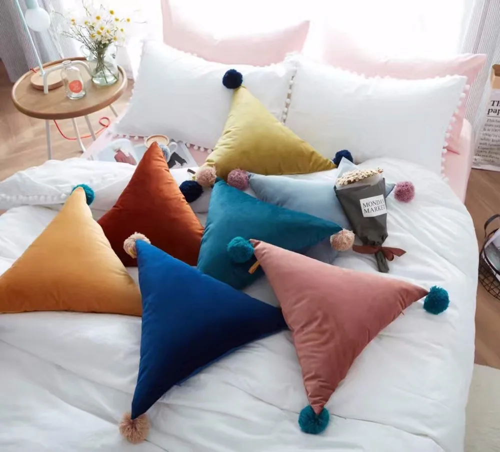 Простая треугольная Подушка с шариками и кисточками 50 см мягкая цветная подушка