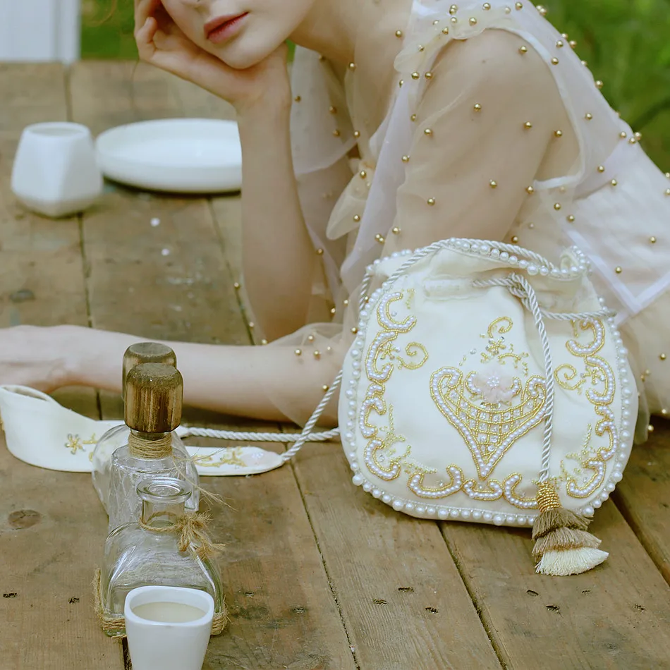 Сумки с вышивкой Lianer Art