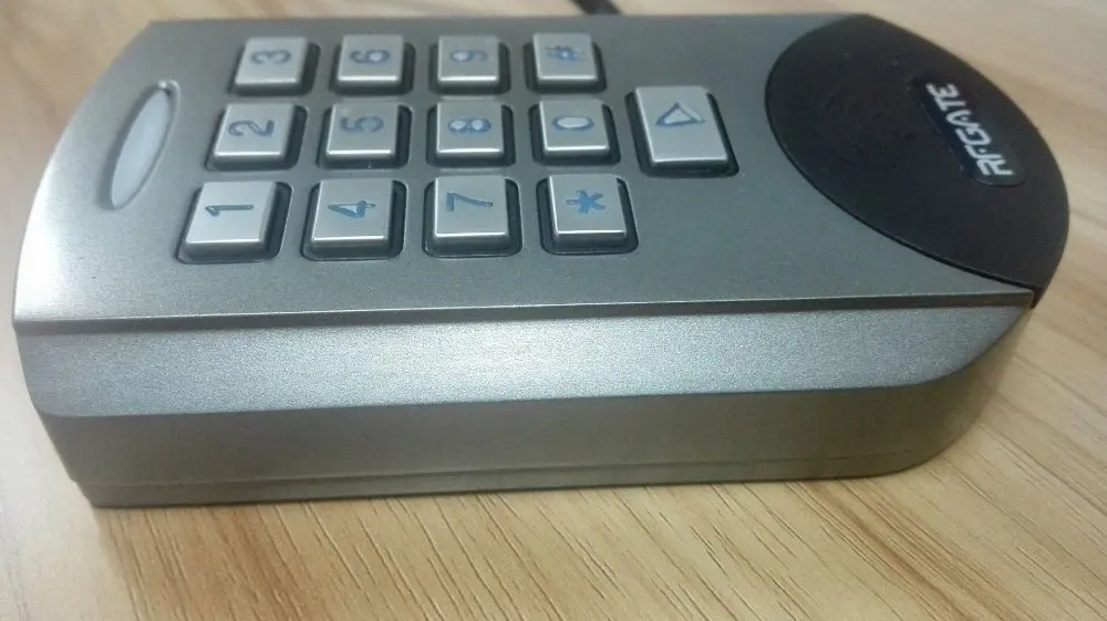 RFGATE контроллер доступа антивандальный корпус подсветка клавиш встроенный EM 125