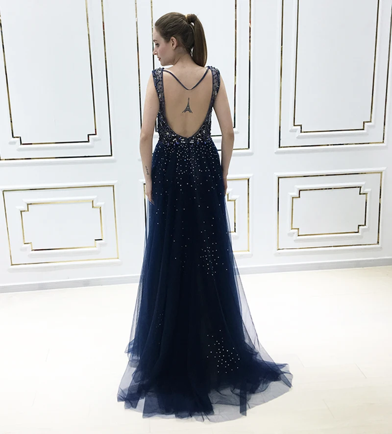 Женское вечернее платье русалка длинное темно синее с V образным вырезом и