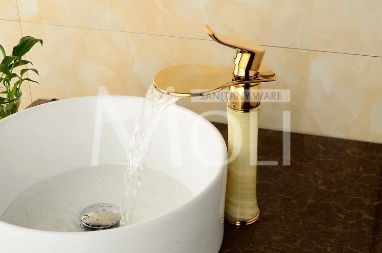 Роскошные латунные смесители для раковины с золотистой отделкой каменный корпус