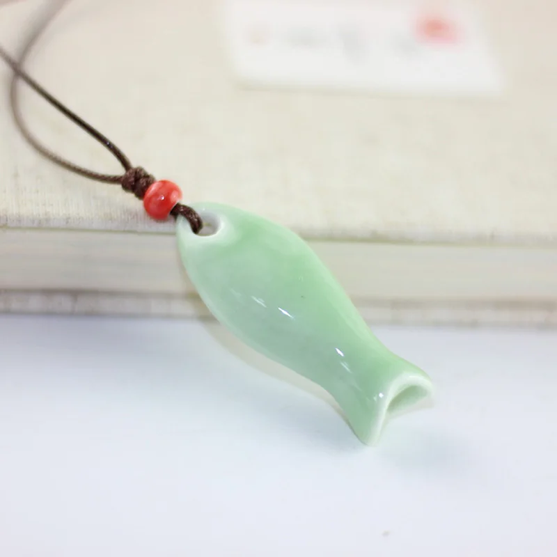 Женское керамическое ожерелье-чокер с подвеской-свистком | Украшения и