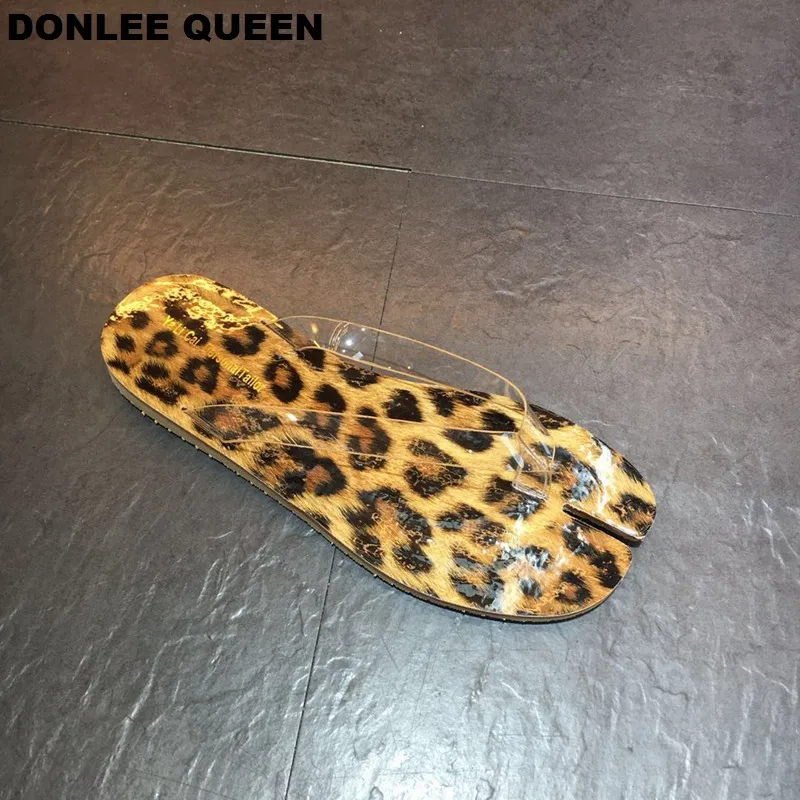 Новинка 2019 года летние женские шлепанцы модные вьетнамки из змеиной кожи с