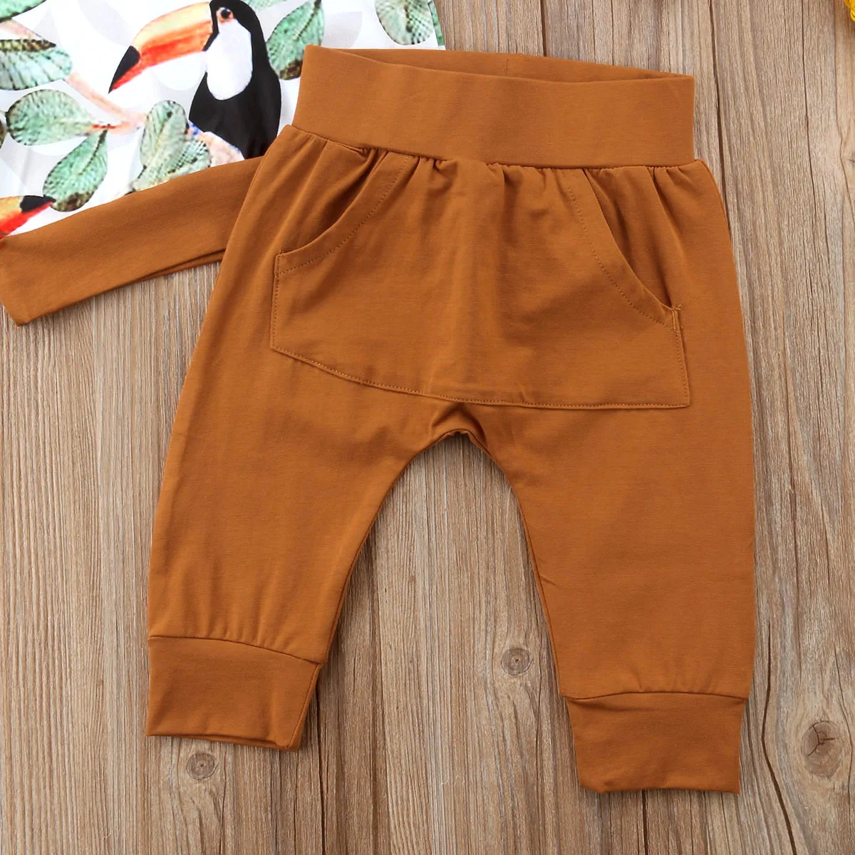 Комплект детской одежды из 2 предметов топ с капюшоном для маленьких мальчиков