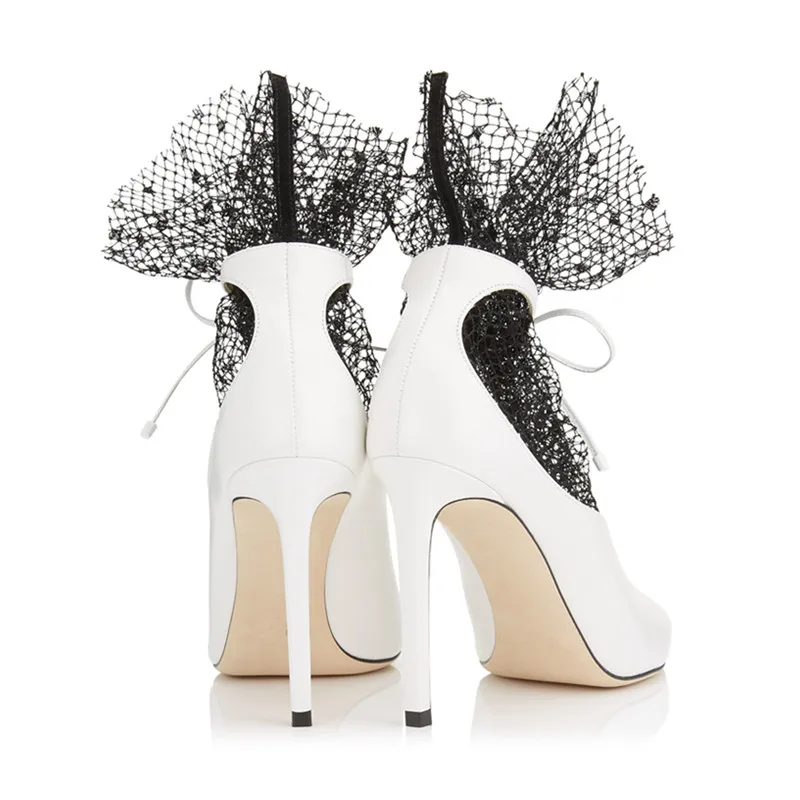 Женские белые туфли-лодочки с острым носком черные кружевные