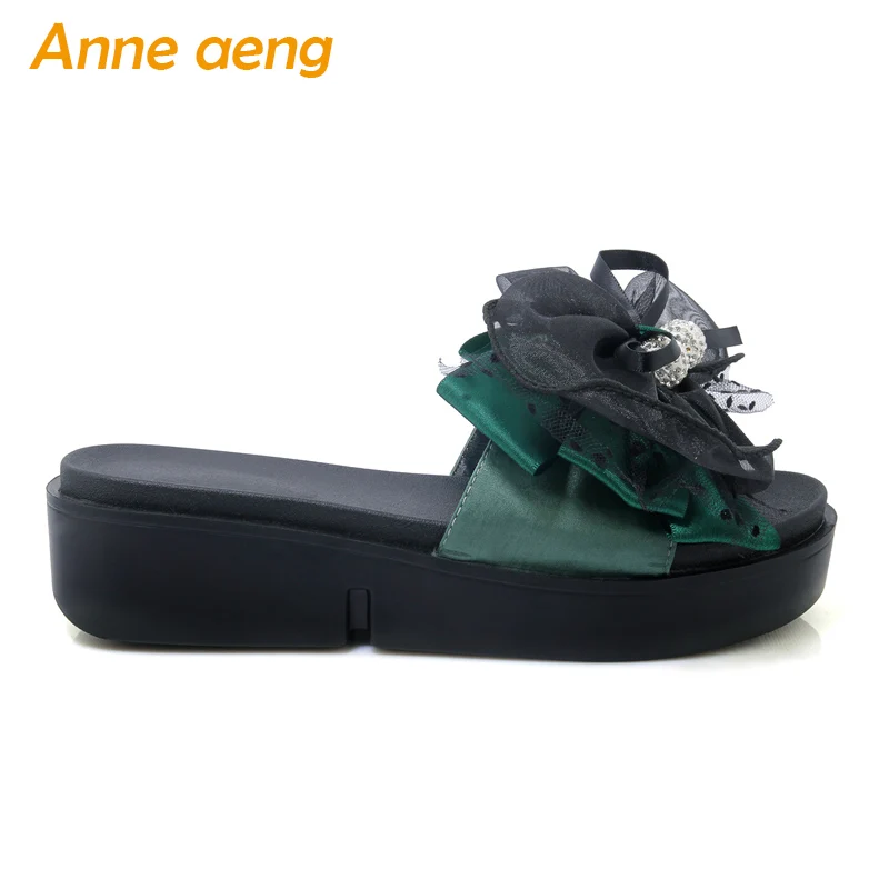 Летние женские шлепанцы на танкетке обувь платформе с открытым носком