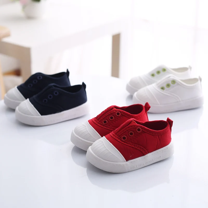 Осень 2017 обувь для первых прогулок модные кроссовки маленьких мальчиков и