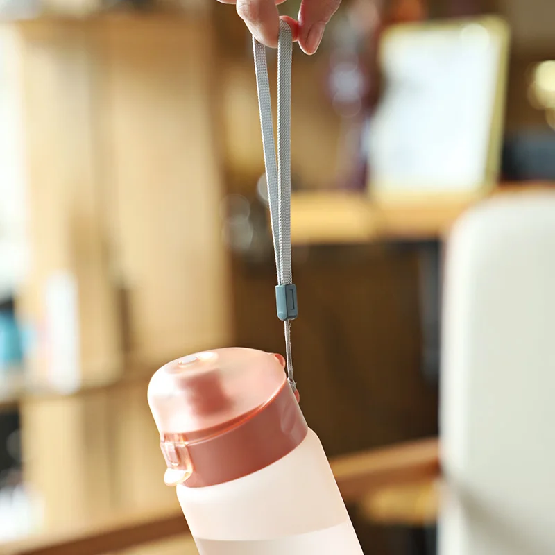 Oneisall бутылка для воды bpa бесплатно соломы Шейкер Бутылка спортивная для Портативный Пеший Туризм лагерь альпинизм тур Открытый 650 мл пивная кружка для воды бутылки