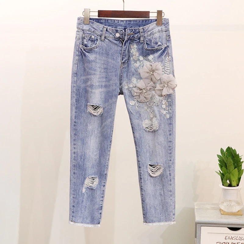 Женский костюм с вышивкой ALPHALMODA футболка цветочной + джинсы комплект из 2