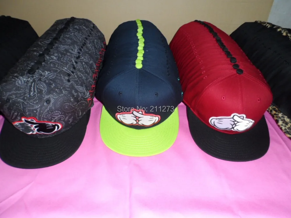 Оптовая продажа Кепка snapback oem вышивка бесплатная доставка Черная Корона зеленые